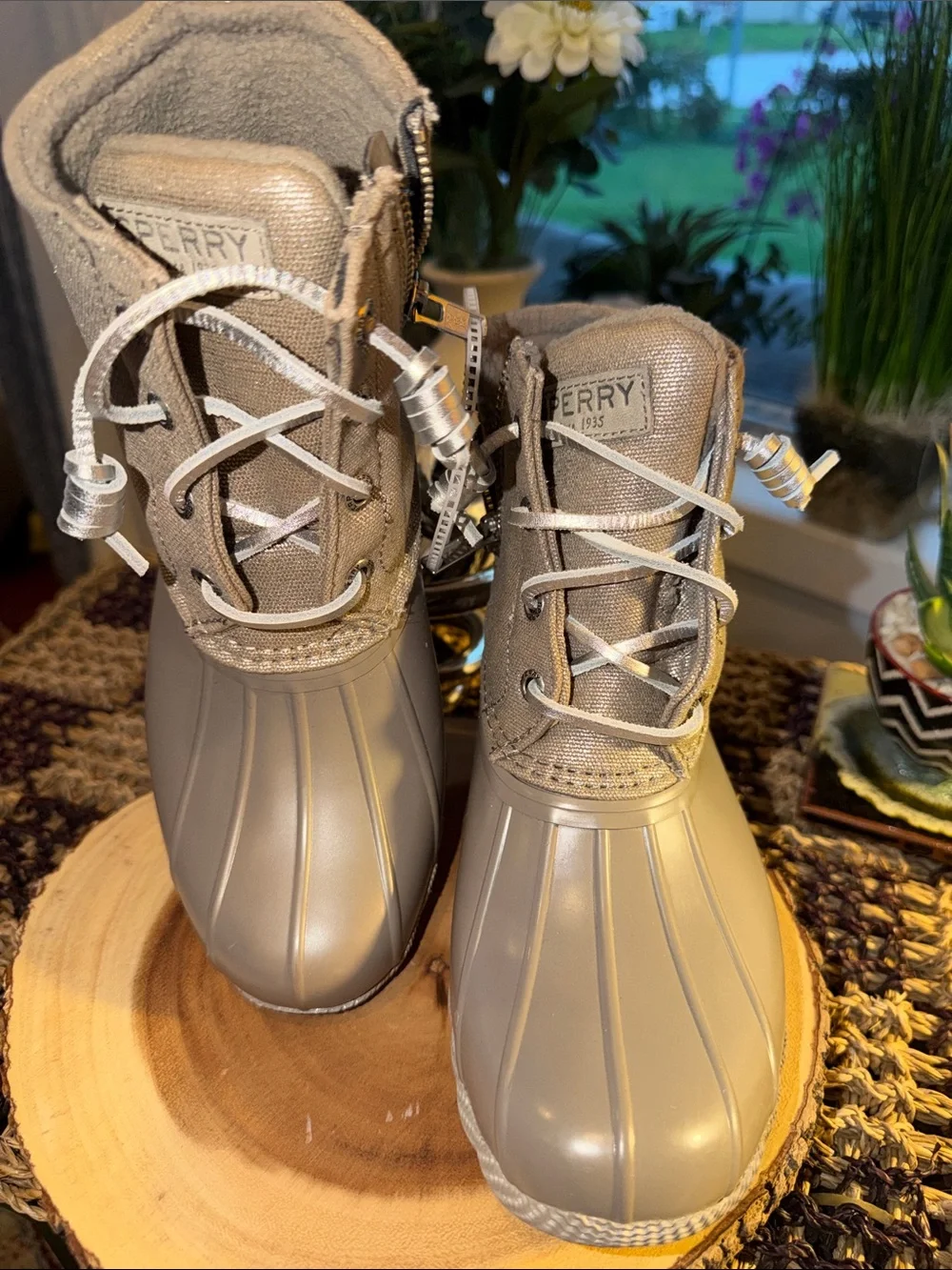 Sperry Saltwater Shimmer Duck Boots Dove Taupe Women’s Size 5 M STS86431